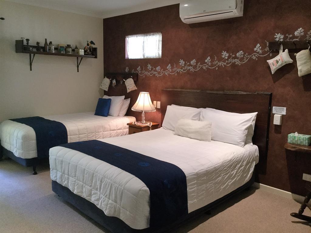 อามาดาเลคอทเทจเบดแอนด์เบรคฟาส Bed & Breakfast เรดคลิฟฟ์ ภายนอก รูปภาพ