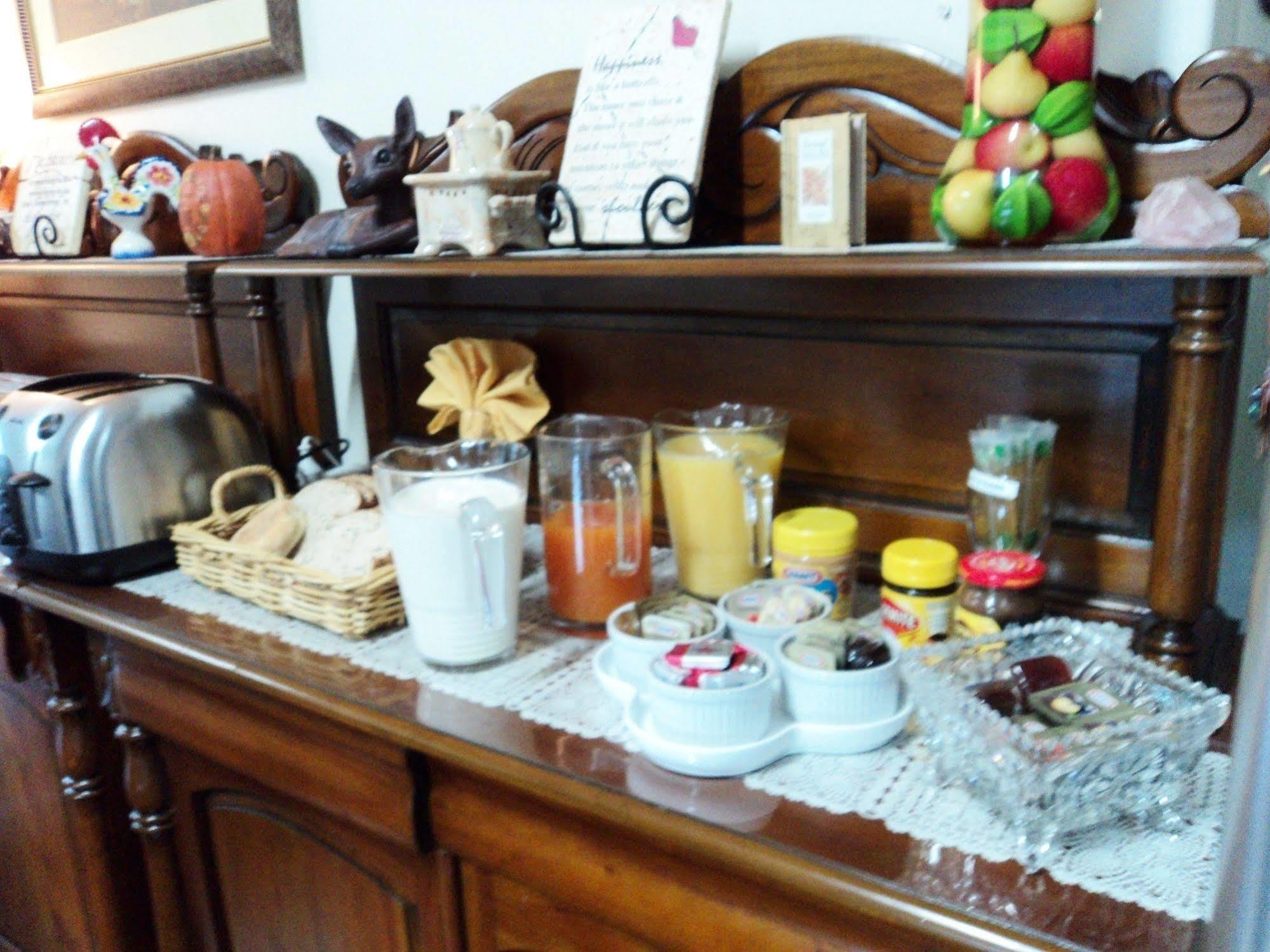 อามาดาเลคอทเทจเบดแอนด์เบรคฟาส Bed & Breakfast เรดคลิฟฟ์ ภายนอก รูปภาพ